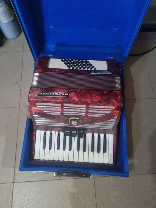 Acordeon Weltmeister  48