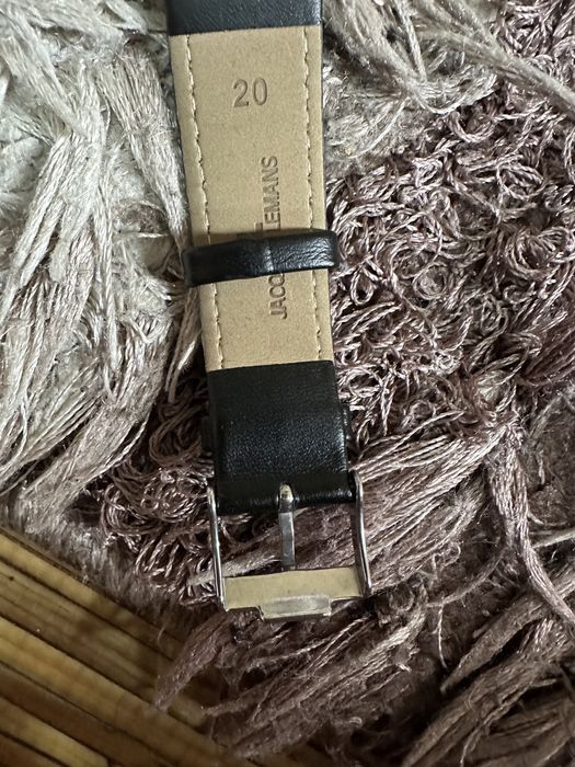 Часы кварцевые JACQUES LEMANS сталь