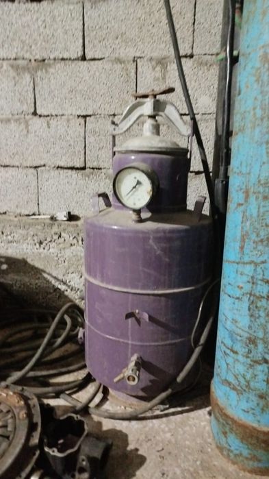 Токарный станок ..