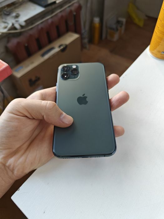 Продам iPhone 11 pro 64 Гб