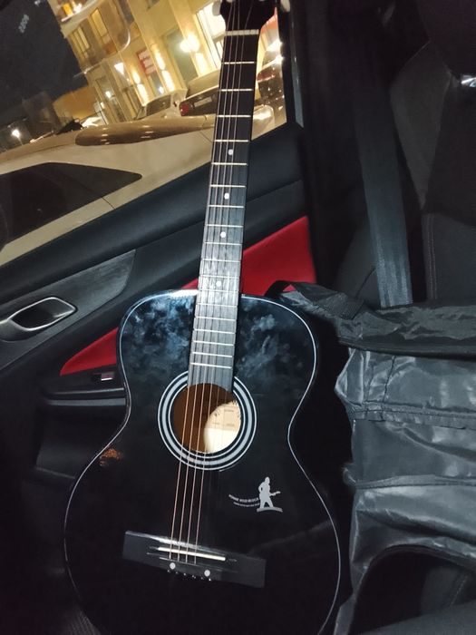 Гитара новый не давно купил