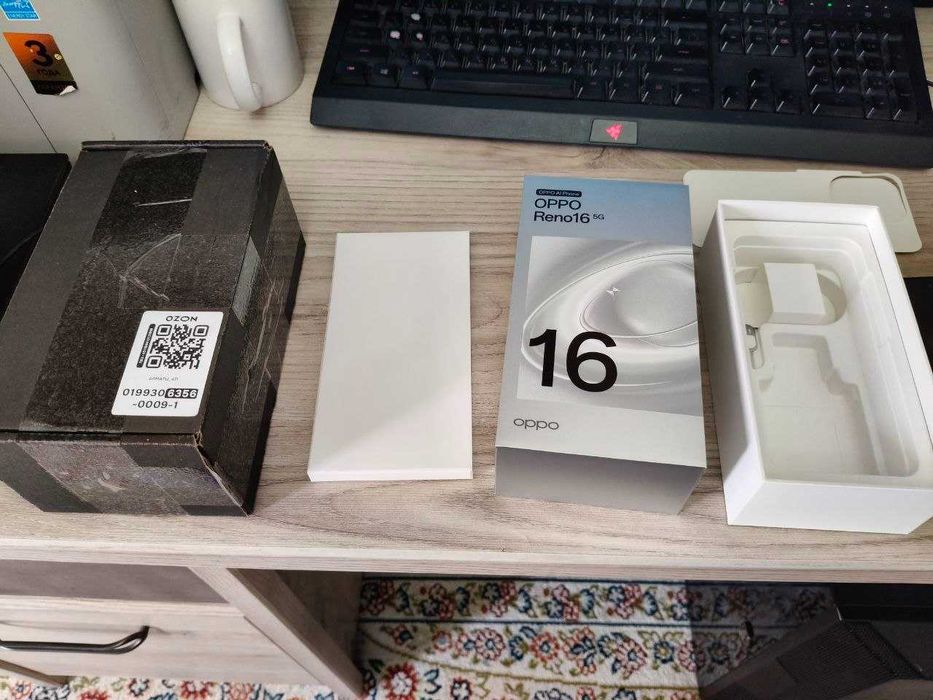Продам Oppo Reno16 5G 12/256 новый