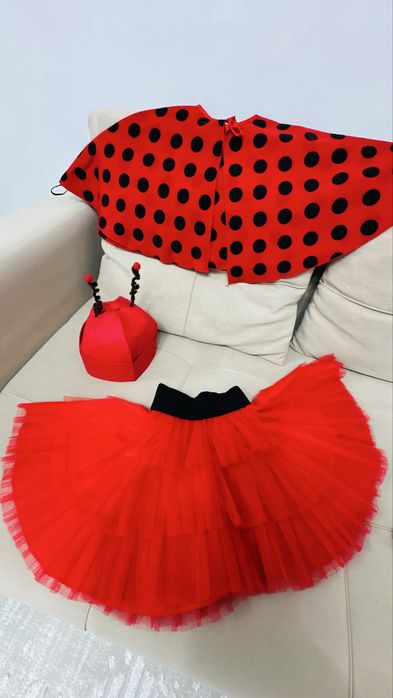 Продам костюм божьей коровки