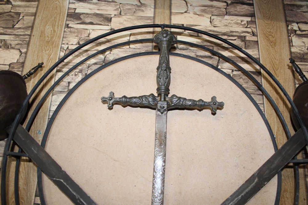 Рапира и две шпаги