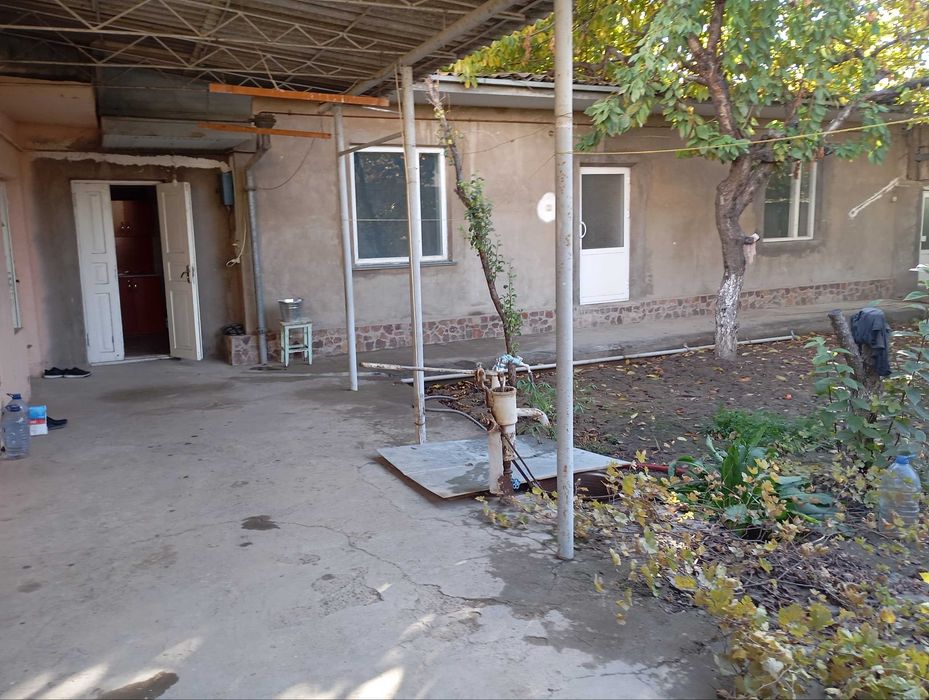 Barcha qulayliklarga ega 2xonali 4 xona qilingan uy sotiladi ,1 qavat