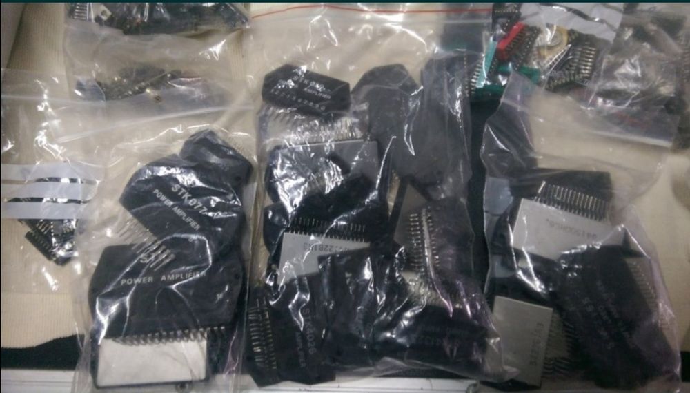 Lot de Finali , Tranzistori , Integrate noi/recuperate stare perfecta