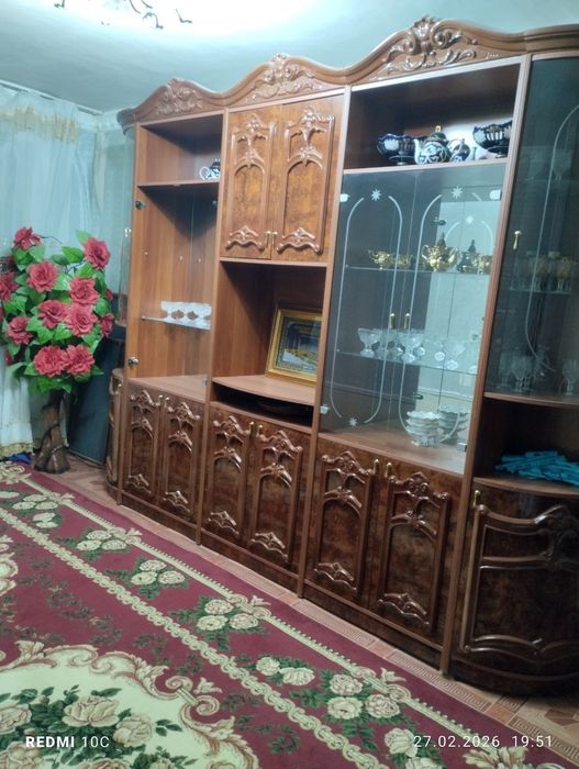 Хамма шароити бор дом сотилади  2 хонали