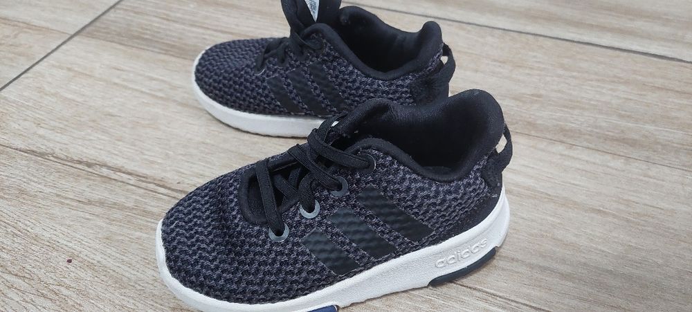 Incaltaminte mărimea 21, 22, 23, 24