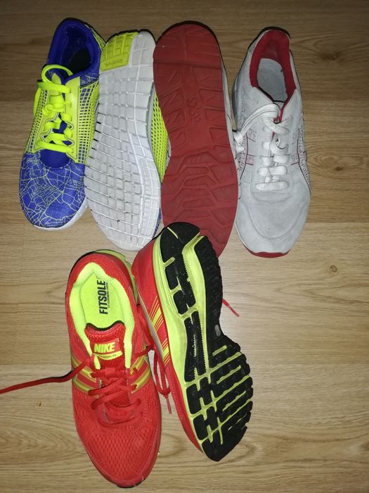 Три чифта Маратонки