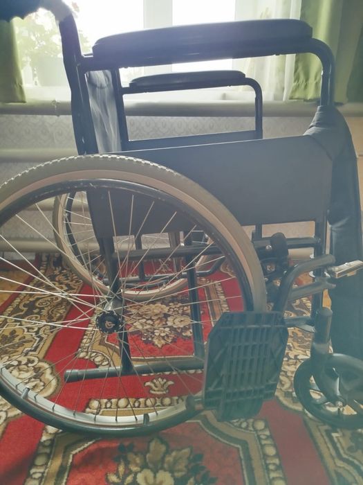 Продам Инвалидное кресло