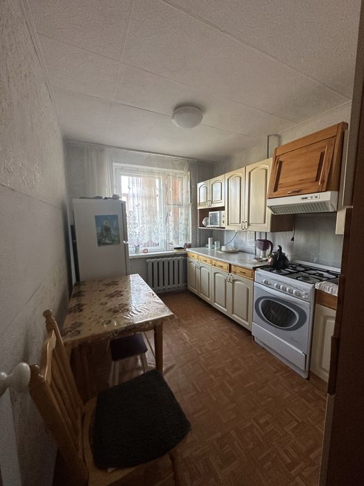 Продам 4-комн. квартиру