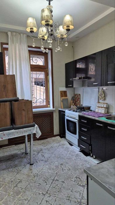 ПРОДАЕТСЯ 3/1/6 на: Юнусабад 17 Golden Hause "Бахт касри" кирпич