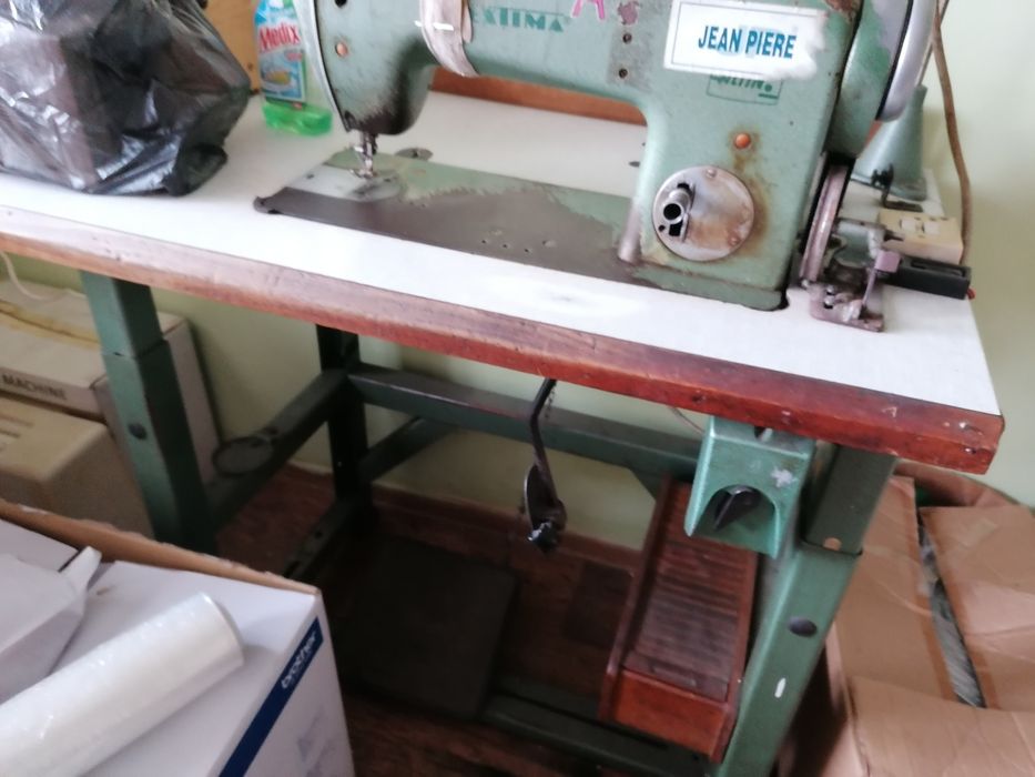 Права шевна машина Тексима