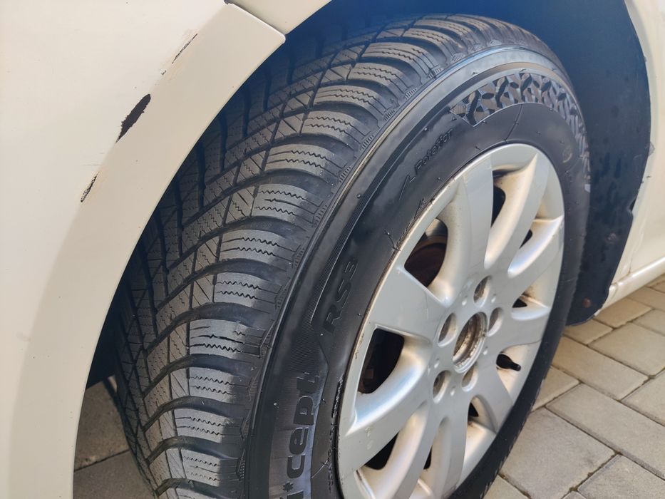 Volkswagen Golf 5 – 1.6 Benzină –180.000 km -  DSG – 2008 – Brasov