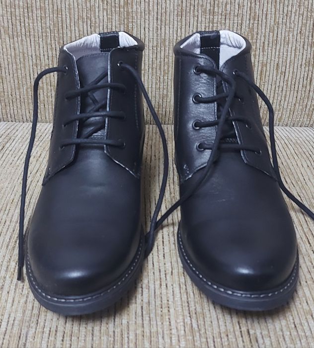 Ghete de piele scurte . M 44, noi.  Pt. Polițe/Pompieri/Jandarmi