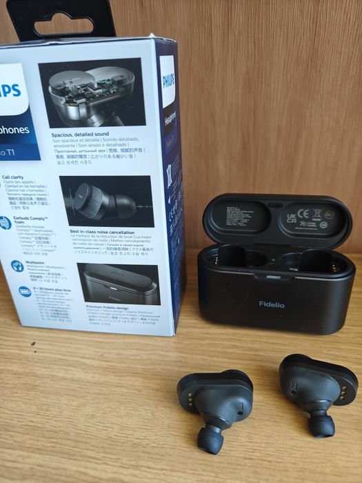 Безжични слушалки Phillips Fidelio T1BK/00 черни