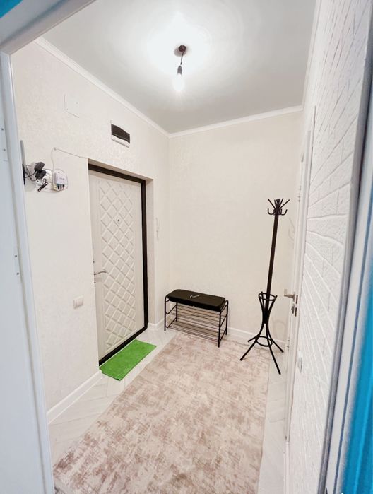 Посуточно 16 мкр