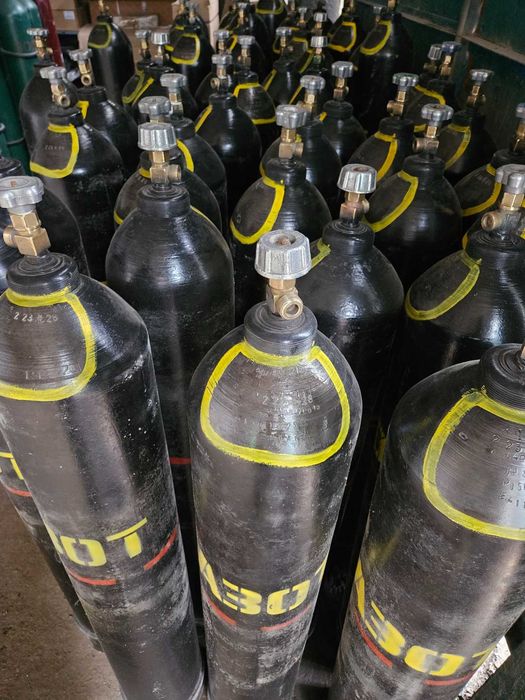 Азот газ высокой чистоты 5.0 (99,999%) в 40 литровом баллоне (5,7м3)