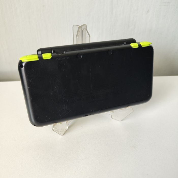 Конзола Nintendo New 2DS XL