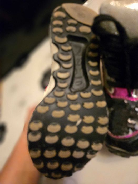 Продавам дамски обувки