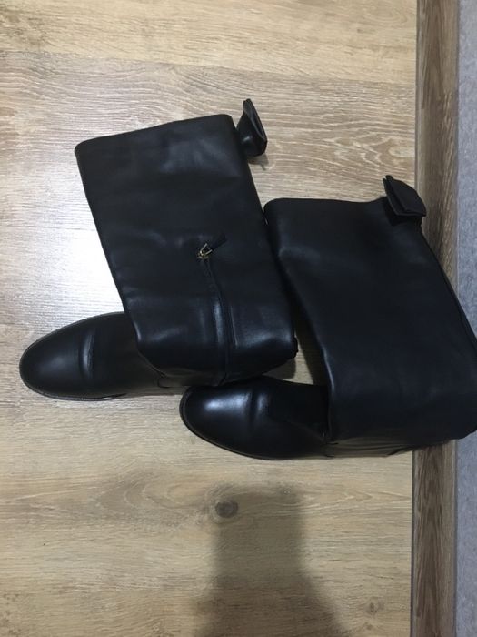 Продам демисезонные сапоги