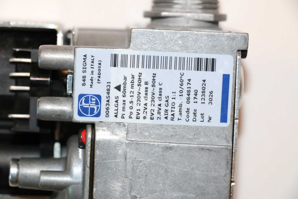 Vana de gaz Sigma 848 centrala termica Ariston Clas Evo Cares HS