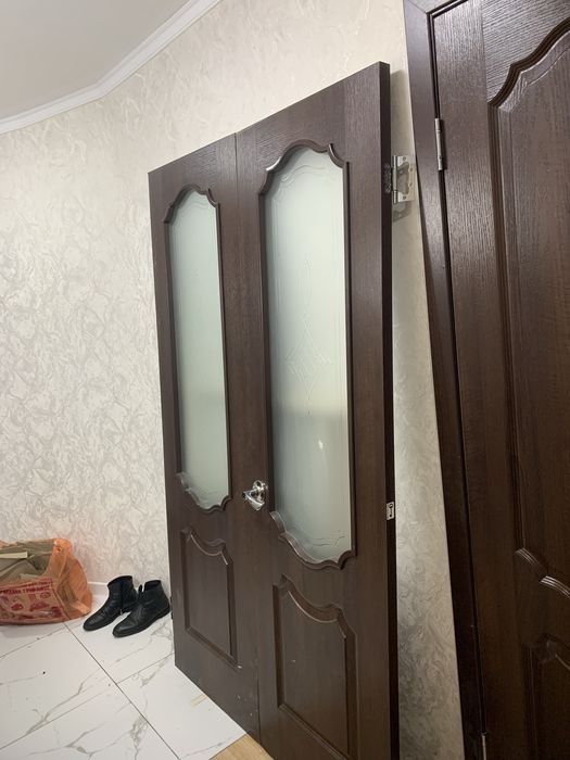 Продам межкомнатный дверь