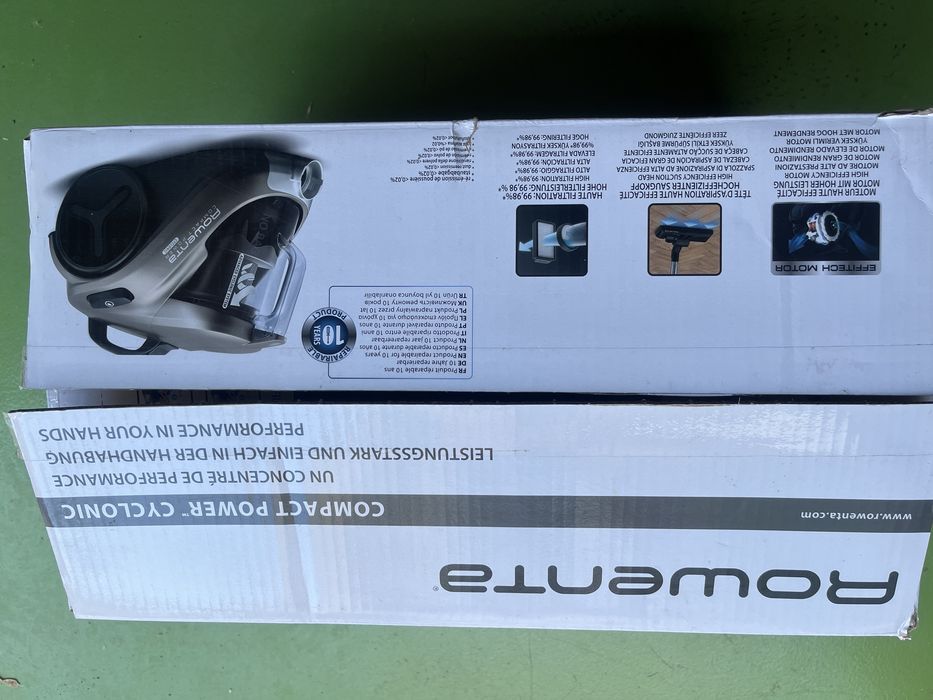 Aspirator fara sac Rowenta Compact Power Cyclonic Animal Care RO3786EA