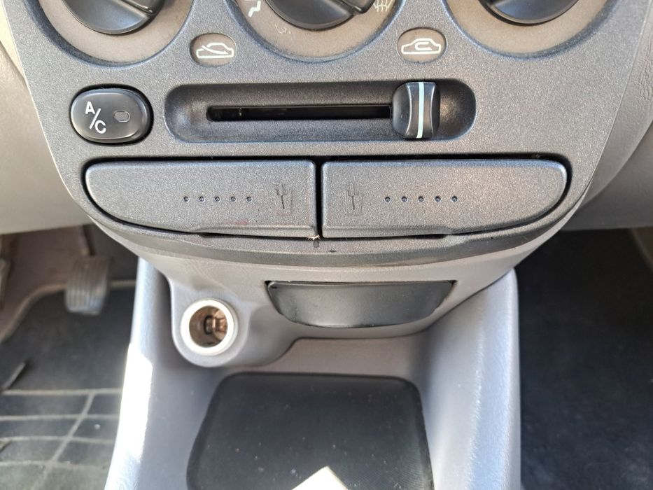 Suport pahare Hyundai Accent 2 (LC) [Fabr 2000-2005] OEM