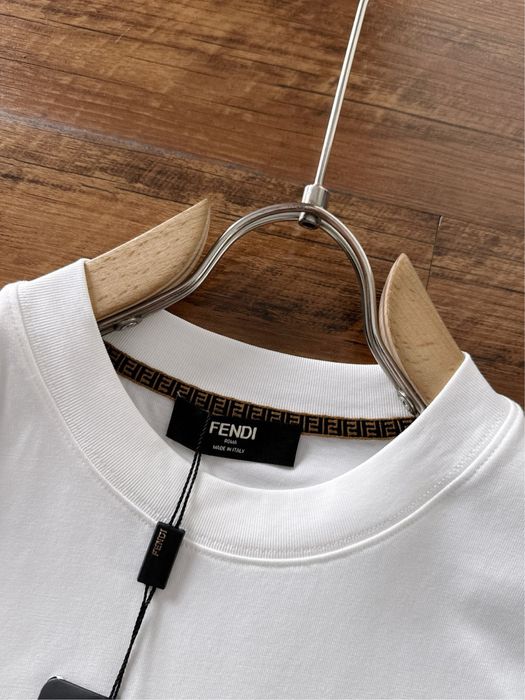Tricou FENDI – stil Premium, detalii Iconice !