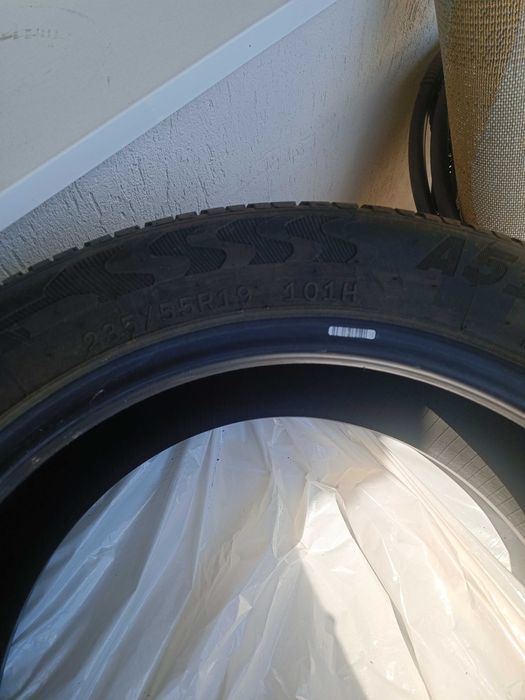 Гуми летни за СУВ 235/55 r19 - 101h M+S - 4 (четири) броя - 390 лв.