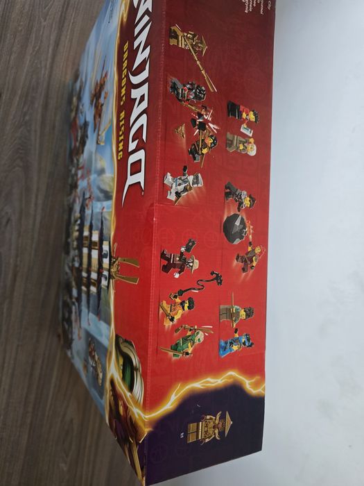 Lego Ninjago Лего Нинджаго Храмът на турнира в града