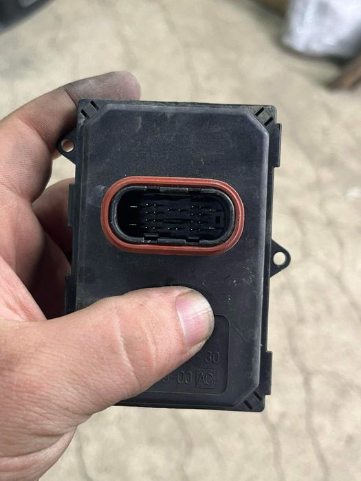 Оригинален модул за завиване фар HELLA Xenon 4F0941329D AFS Audi A6 A8