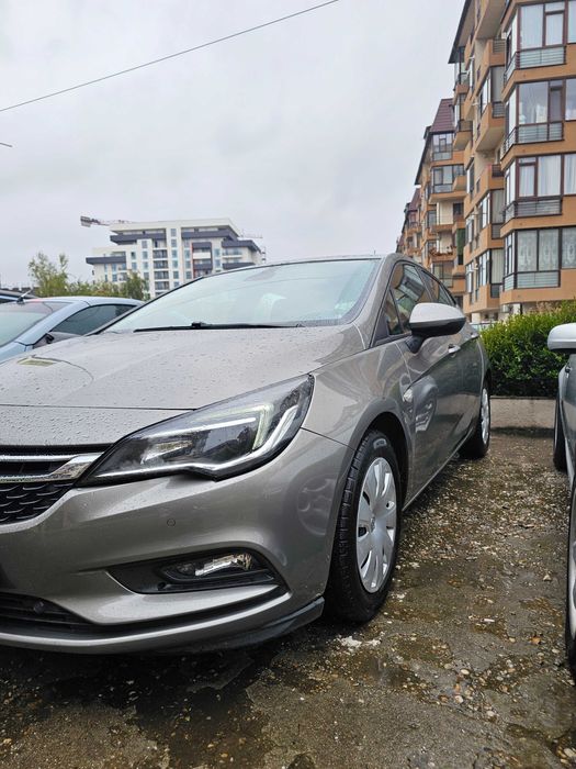 Opel Astra K 2017 | 1.4 Benzină 101 CP | 115.107 km | Climatronic
