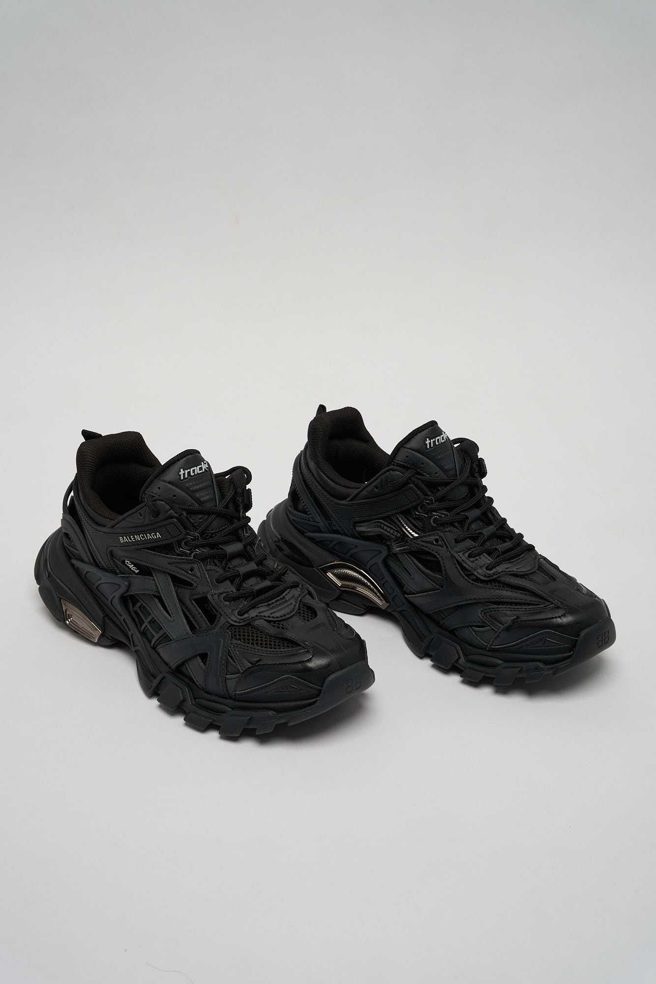 Track 2025 v2 balenciaga