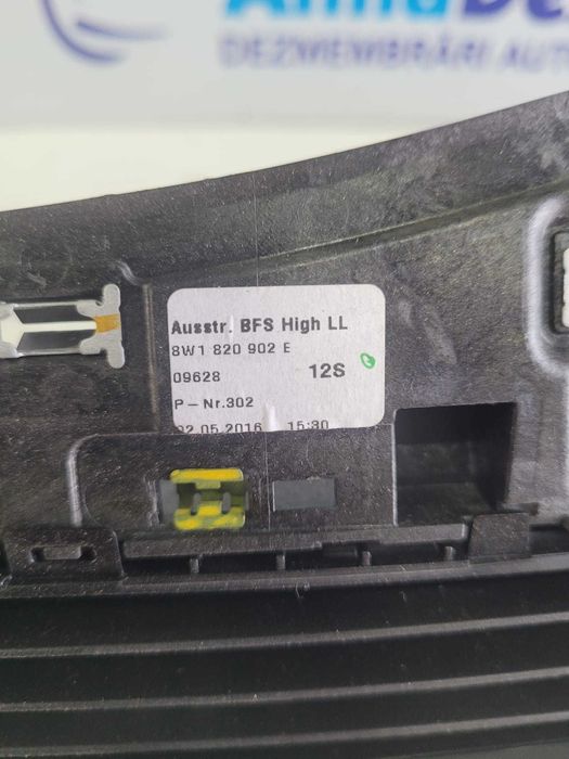 Grila aerisire bord Audi A4 B9 Allroad 2016 cod 8W1820902E