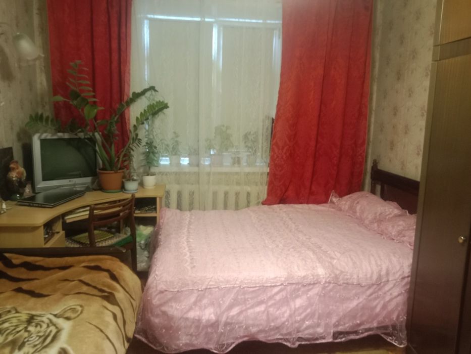 Срочно продам 2 комн.кв.в 4 мкр