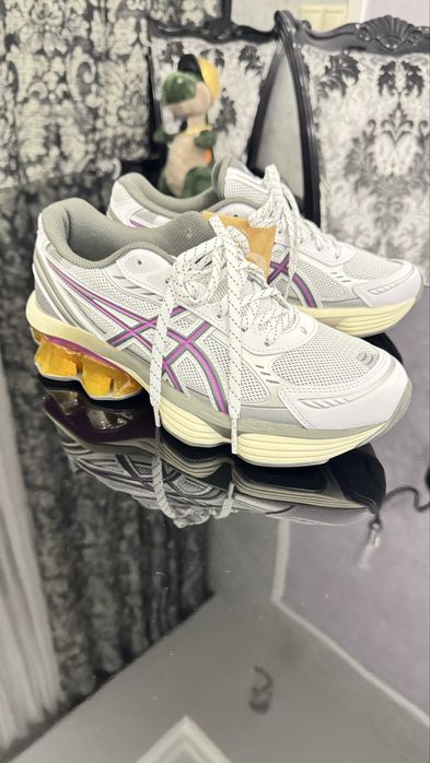 Кроссовки  Asics