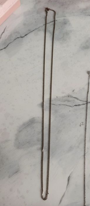 Продам серебряную цепочку.