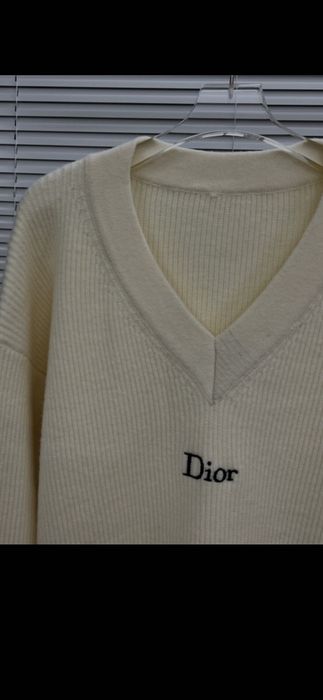 Pulover Christian Dior, model 2026
