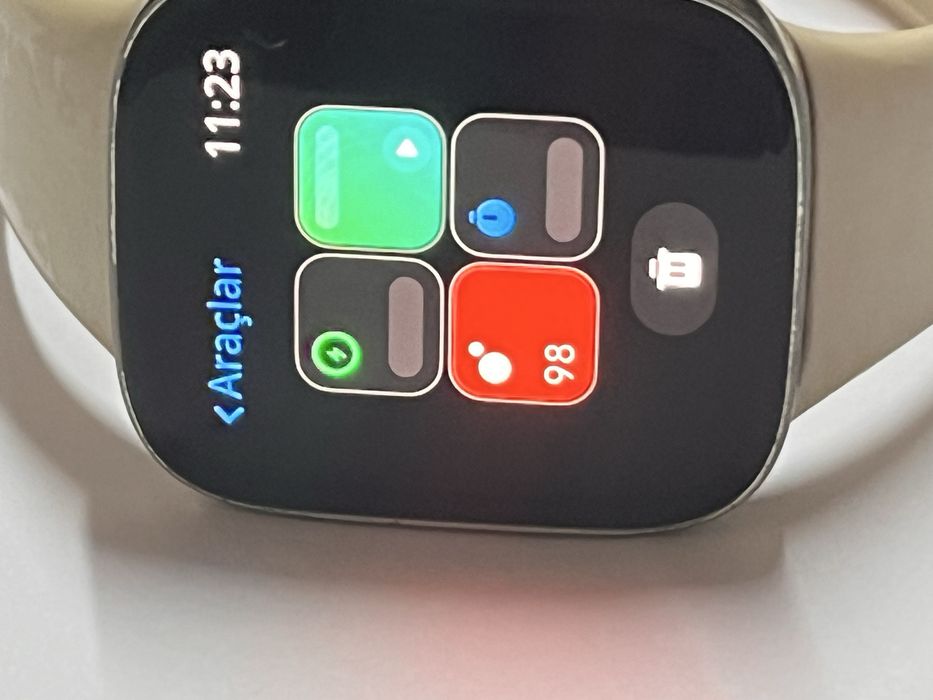 Huawei match 3 смарт часовник със зарьдно