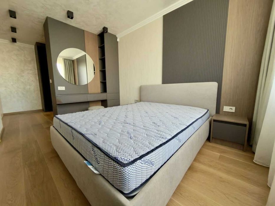 Дава се под наем Тристаен апартамент в София, Люлин 10 - 91 кв.м за 847.62 € - Снимка #4