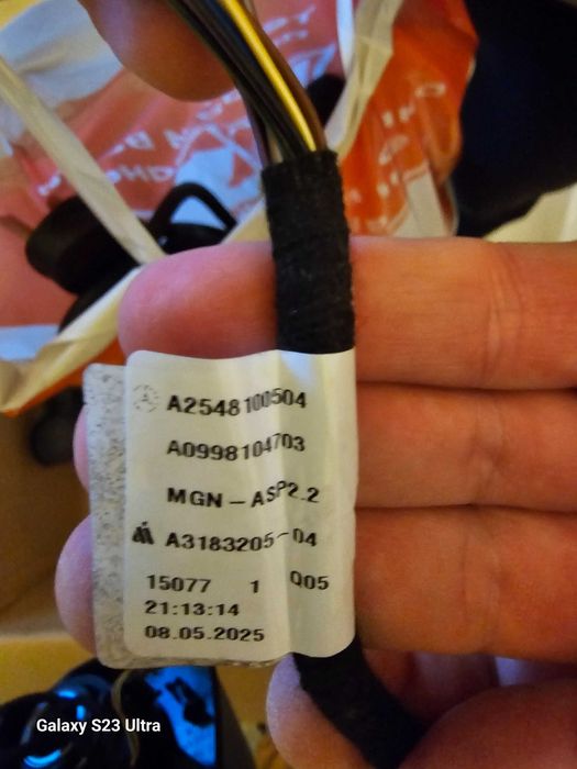 Чисто ново огледало за GLE