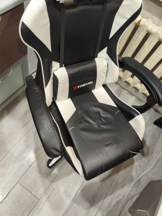 Игровой стол колонки стул