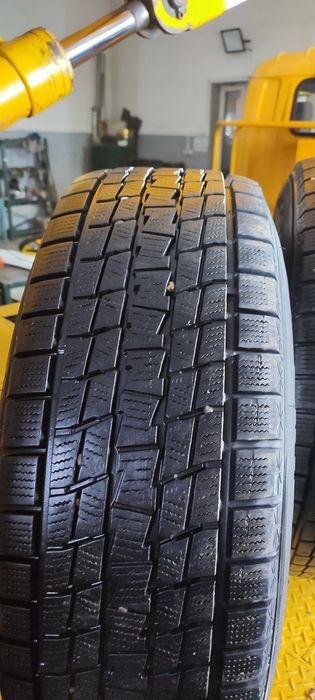 Продам всесезоную резину good year