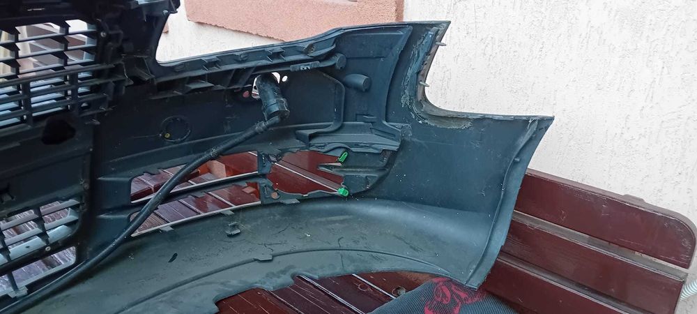 Vand bara din fata pentru audi a4 b7 s line