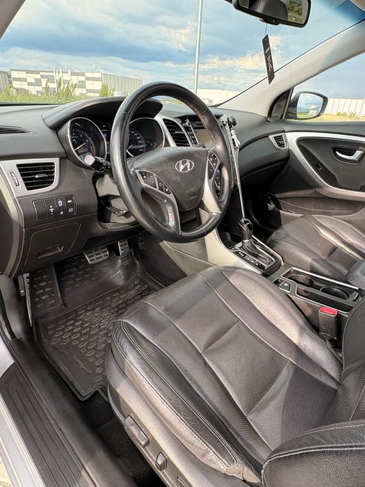 Hyndai i30 Premium  1.6 бензин