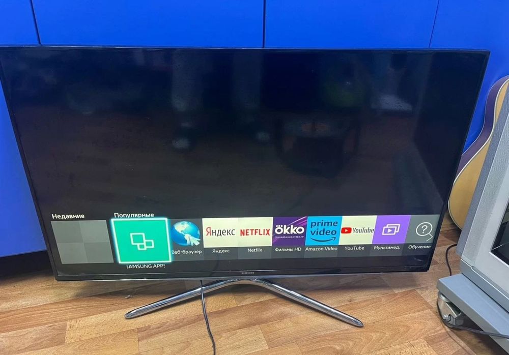 Samsung 106 см smart tv телевизор