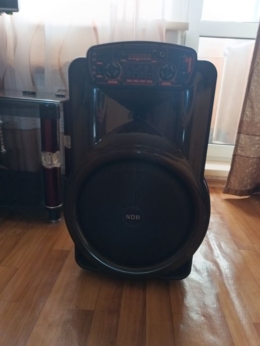 Продаеться новая колонка