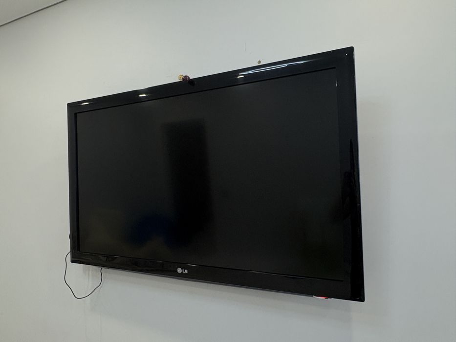 Продам телевизор LG